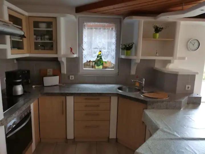 Schoene Ferienwohnung Mit Terrasse Malterdingen Exteriör bild